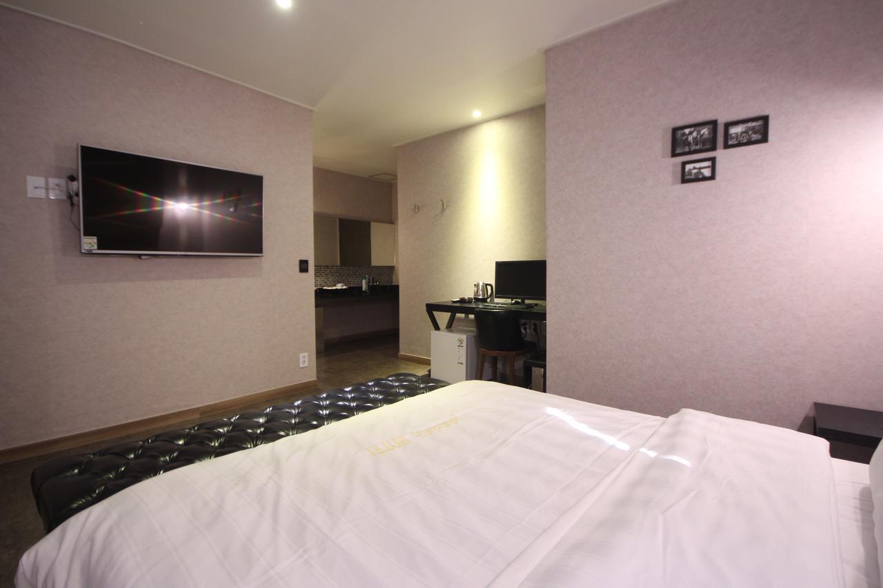 Paradise Hotel Gunsan Zewnętrze zdjęcie