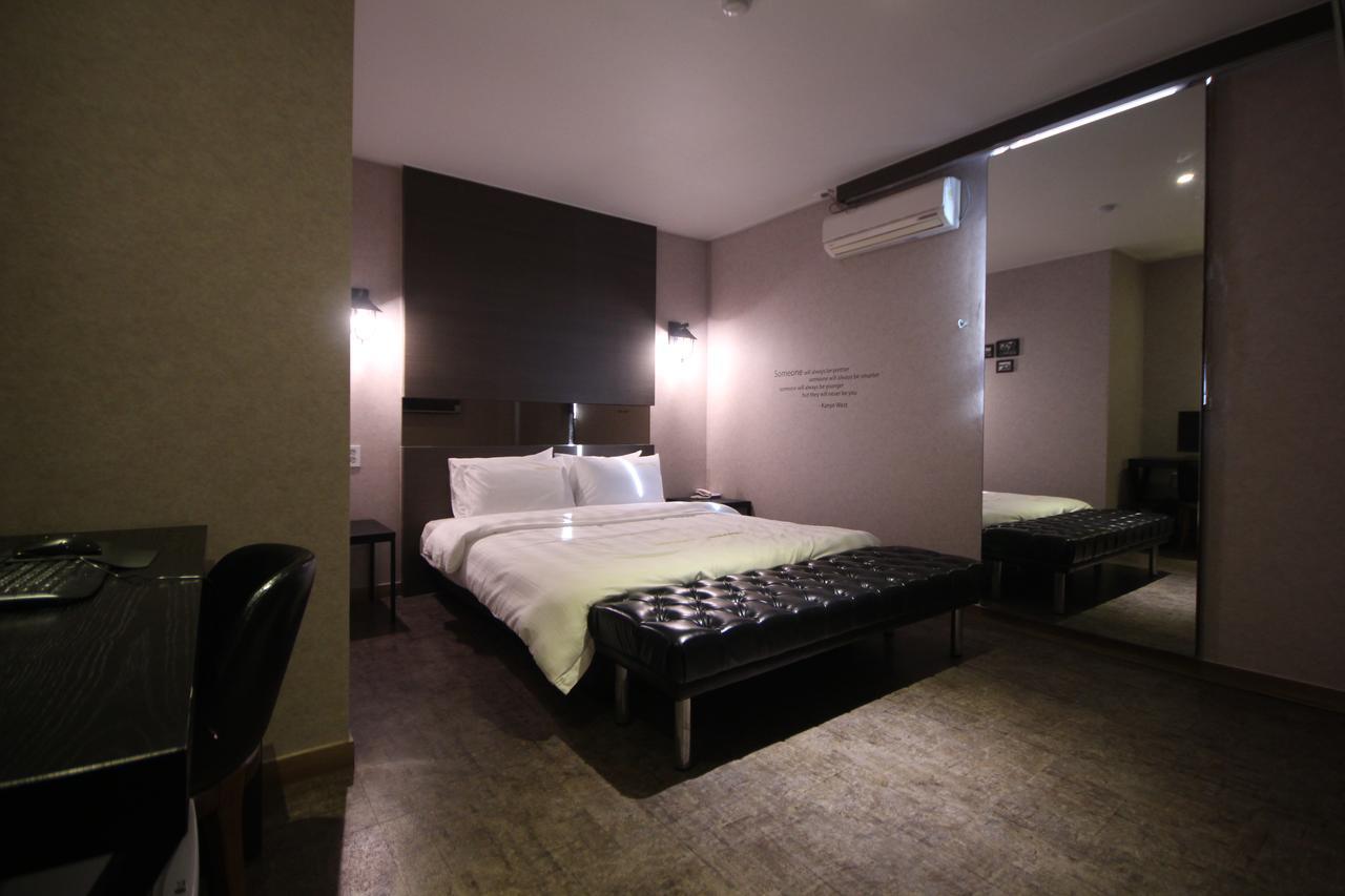 Paradise Hotel Gunsan Zewnętrze zdjęcie