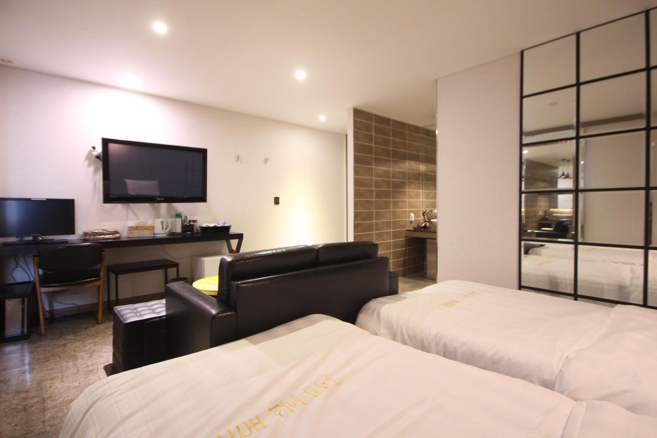 Paradise Hotel Gunsan Zewnętrze zdjęcie